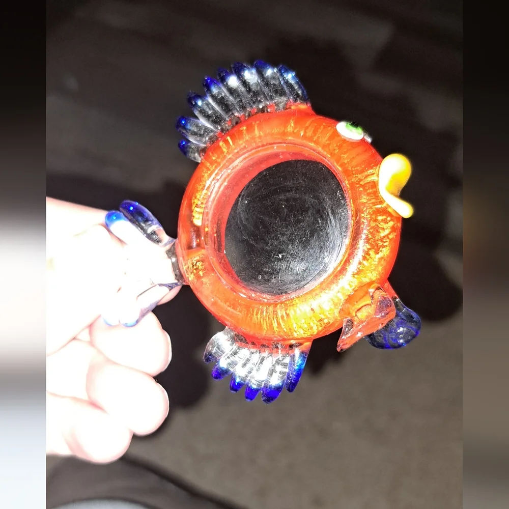 Glass Pier 1 Imports GILLY Fish Magnifier Loupe Magifying Blown Glass
